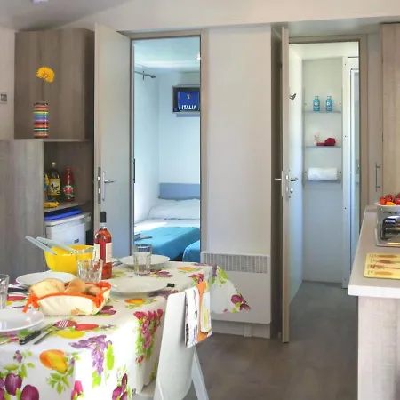 Locazione Turistica Camping Village Prázdninový dům Marina Julia
